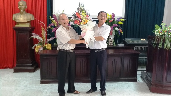 Lễ chia tay Nhà giáo Phạm Minh Tuấn
