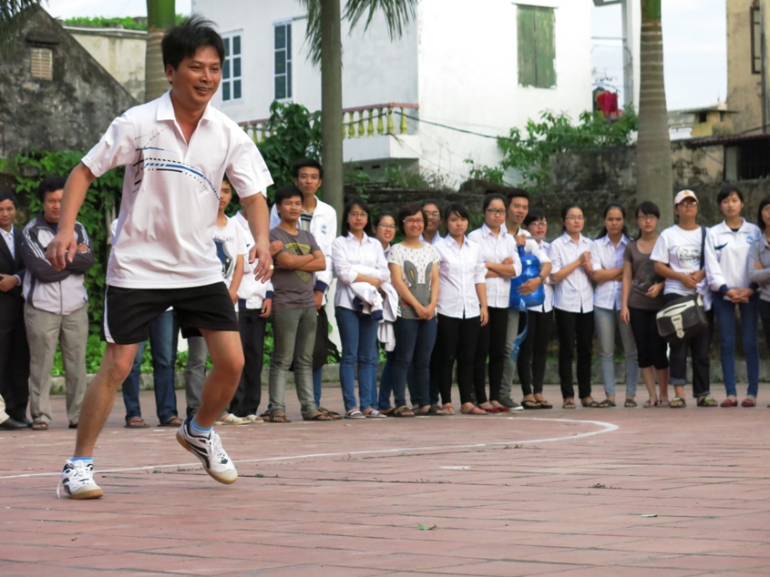 Hoạt động văn hóa văn nghệ, thể thao cho cán bộ công nhân viên trong trường nhân dịp Ngày Nhà giáo Việt Nam