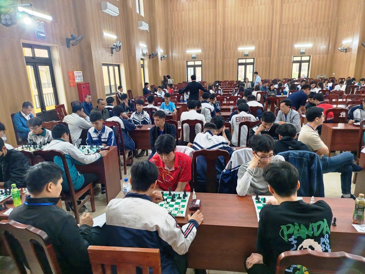 Toàn cảnh thi đấu